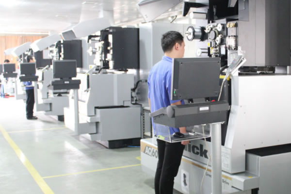 2021年注塑模具技术及其发展趋势